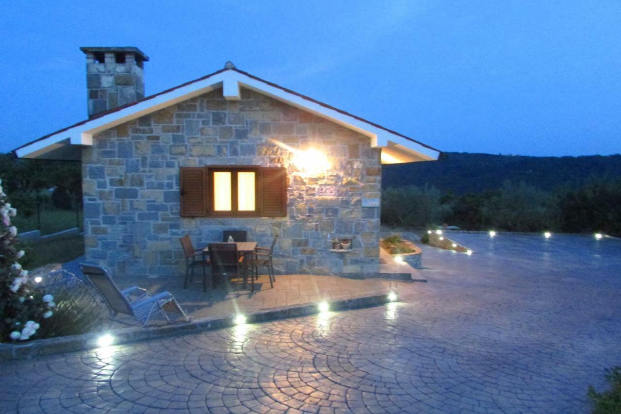 Holiday House Ida Marezige Exteriér fotografie