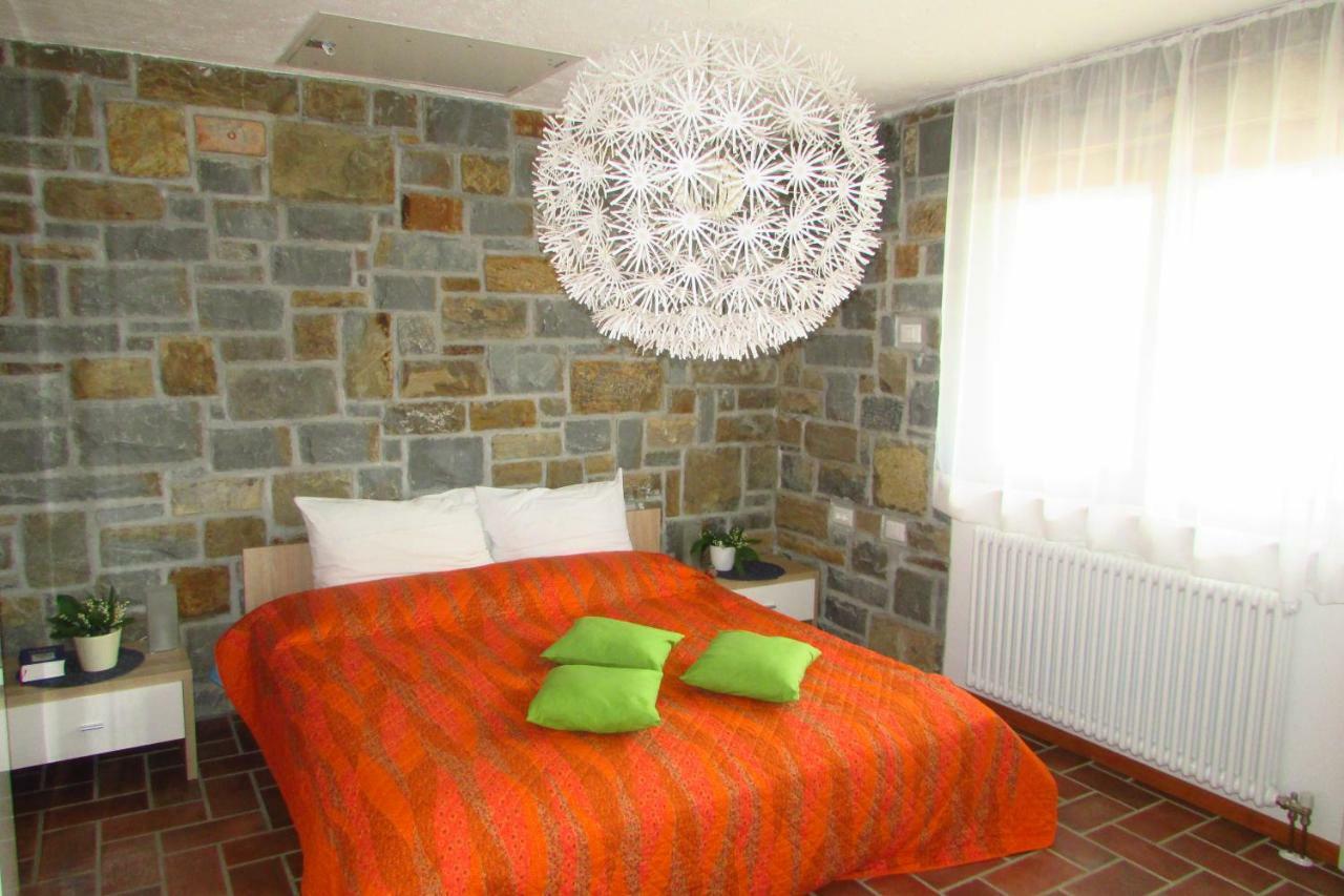 Holiday House Ida Marezige Exteriér fotografie