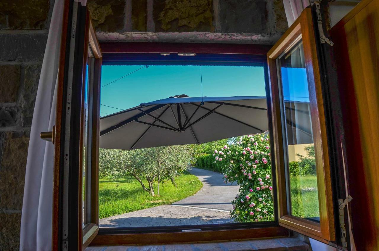 Holiday House Ida Marezige Exteriér fotografie